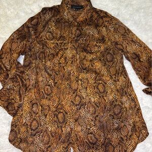 Jones New York Woman Snake Print Long Sleeve Blouse